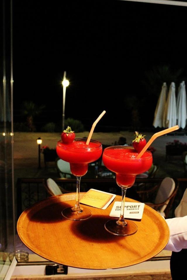 Ladies Beach Hotel Kusadasi Luaran gambar