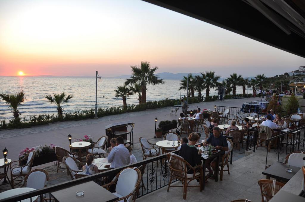 Ladies Beach Hotel Kusadasi Luaran gambar